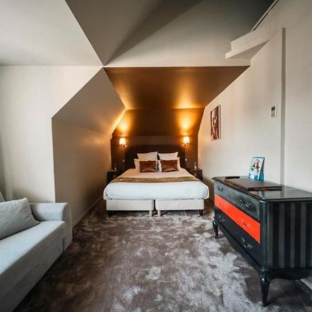 Brit Hotel Privilege Lisieux - La Villa Des Arts Exterior photo