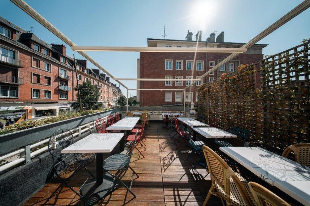 Brit Hotel Privilege Lisieux - La Villa Des Arts Exterior photo