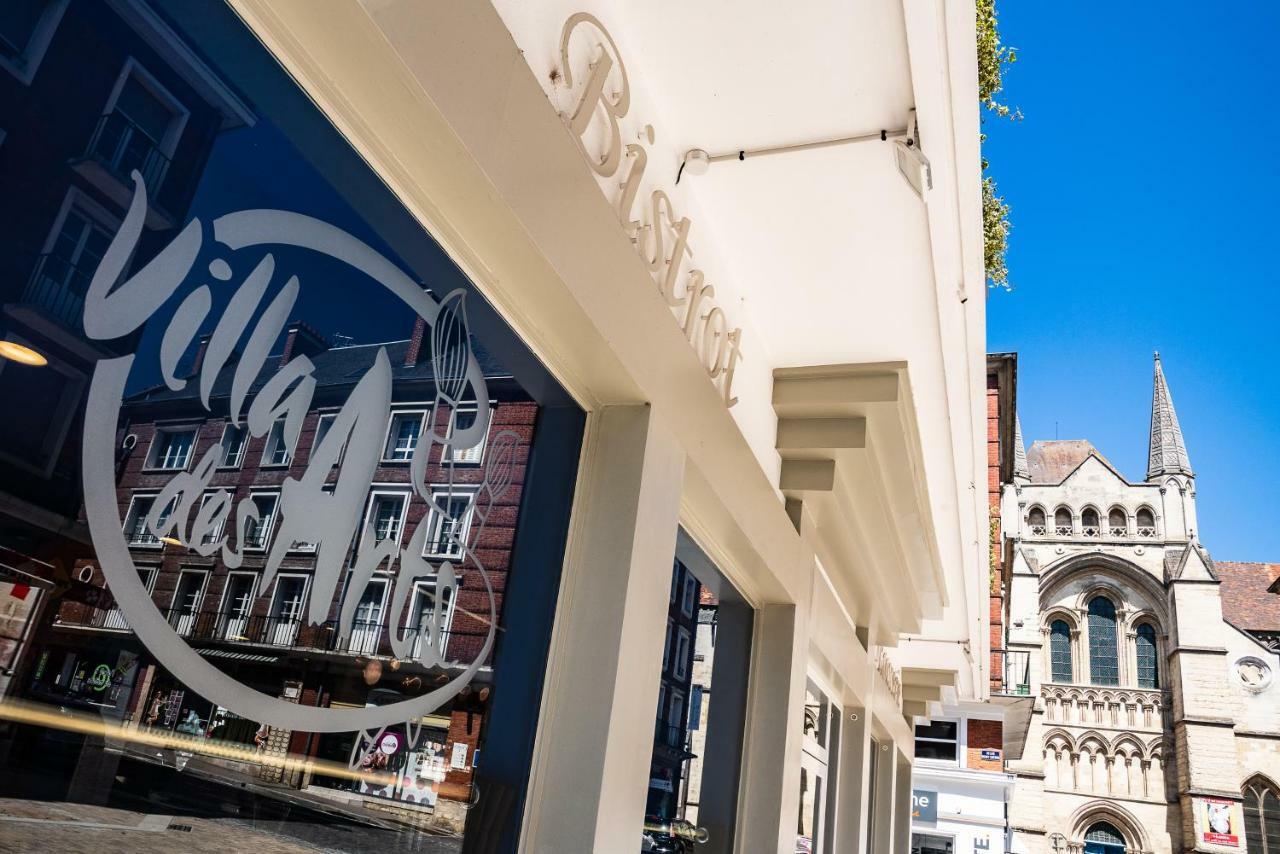 Brit Hotel Privilege Lisieux - La Villa Des Arts Exterior photo