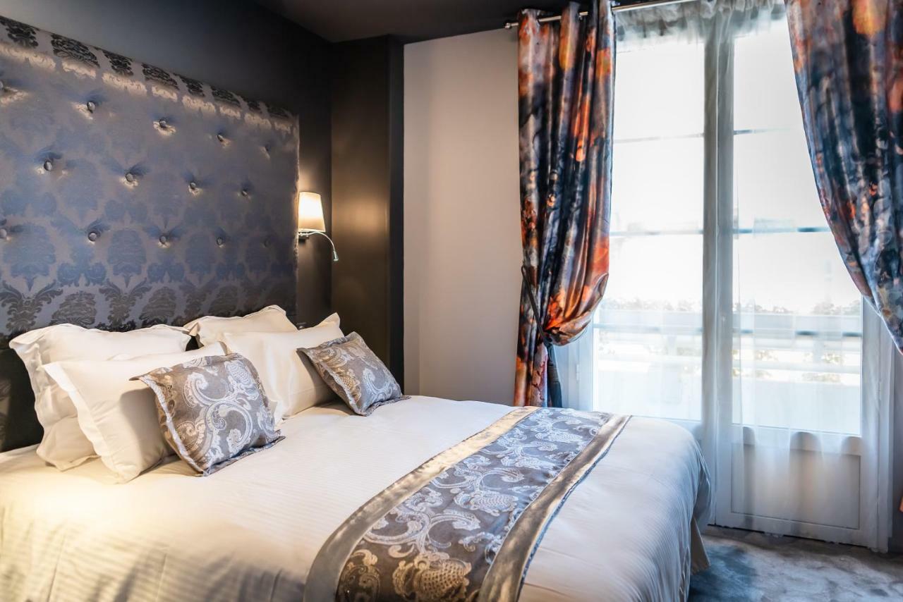 Brit Hotel Privilege Lisieux - La Villa Des Arts Exterior photo
